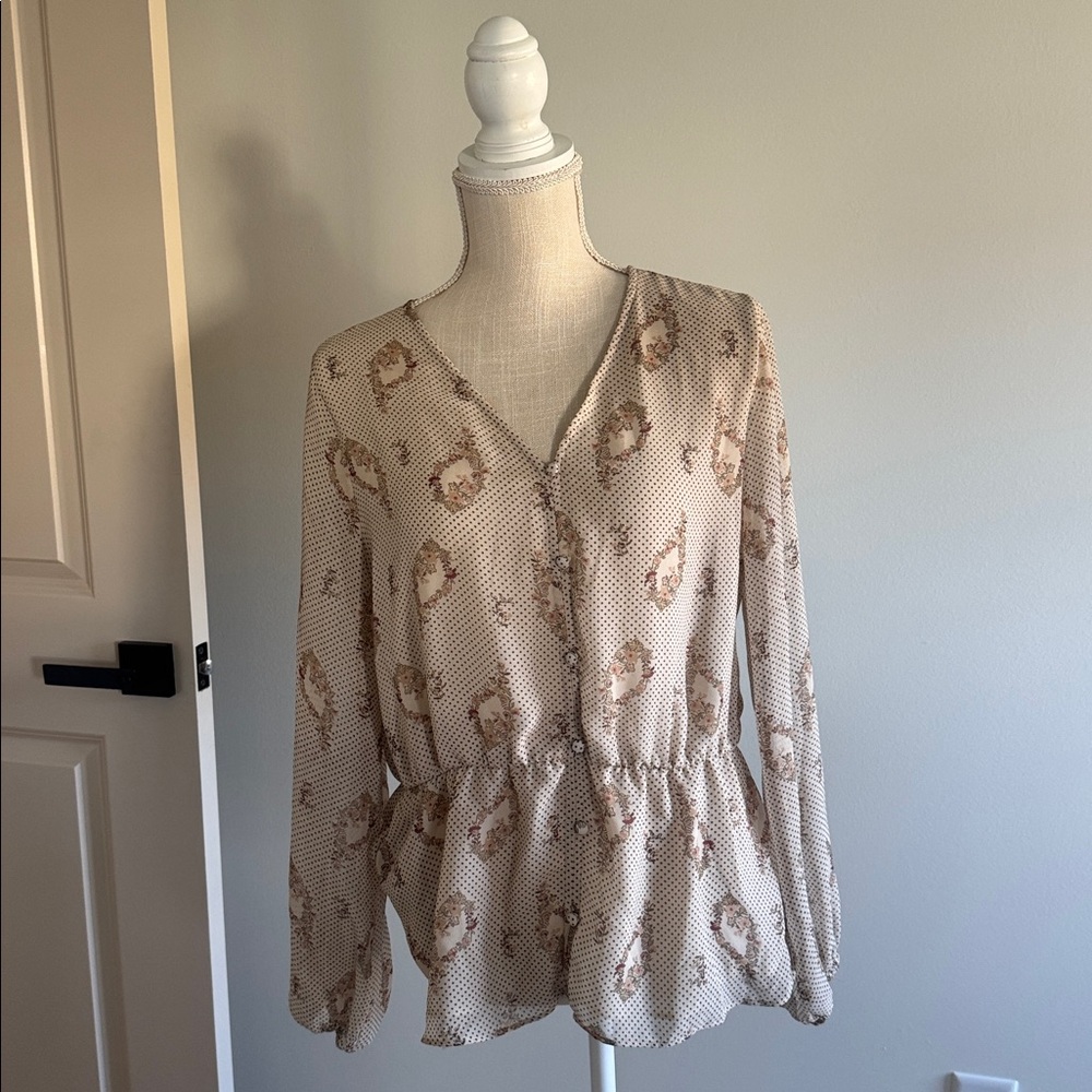 Pleione Ling Sleeve Peplum Blouse